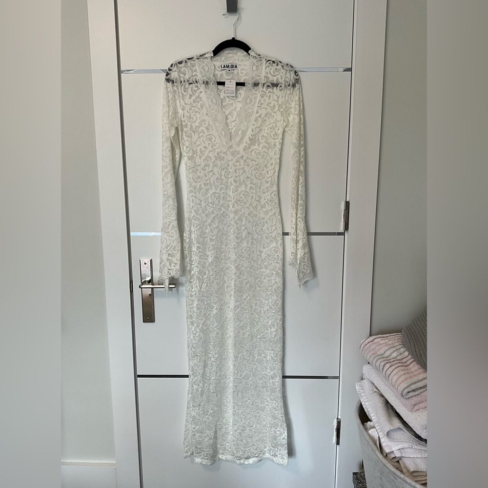 White Lace Long Sleeve V-Neck Dress